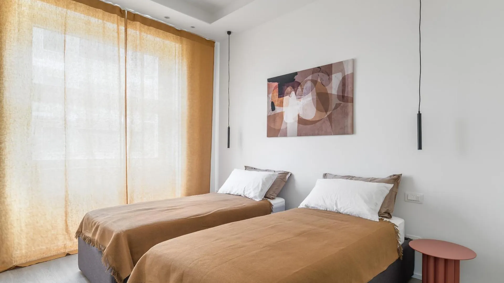 San Babila Luxury Apartment Milan 0*,  Italy