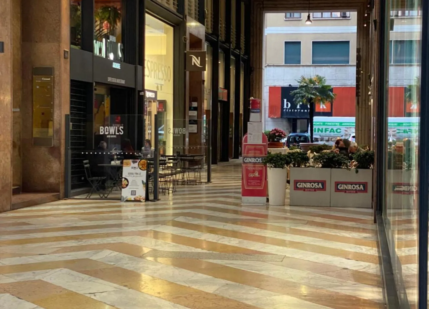 San Babila Luxury Apartment Milan